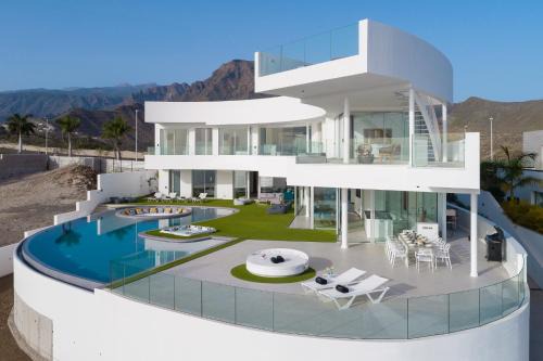 El Madronal Villa | KARAT Villa Fibonacci