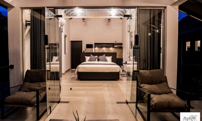 Hikkaduwa Hotel | Karawwa Luxury Villas