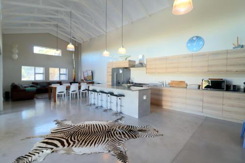 L'Agulhas House | Karen Close 3219