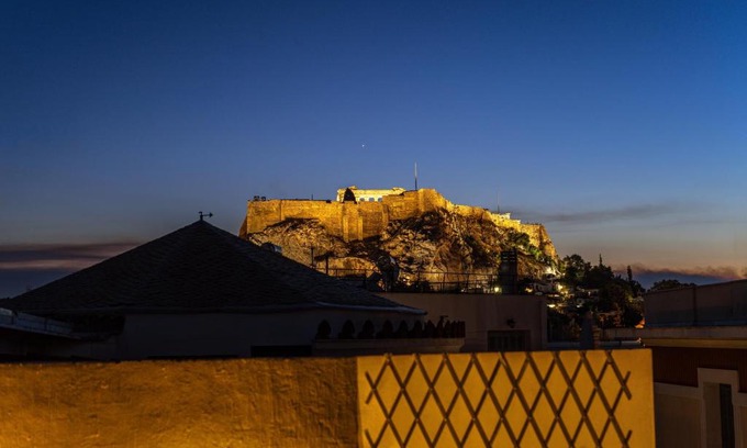 Plaka Apartment | Karma Athens