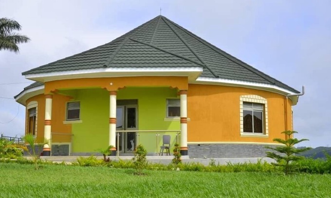 Fort Portal House | Karobwe Summit View