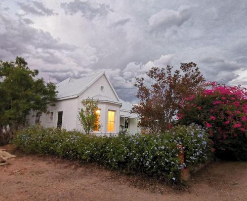 Ladismith House | Karoocible
