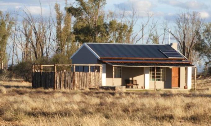 Camdeboo House | Karri Grove Cottages