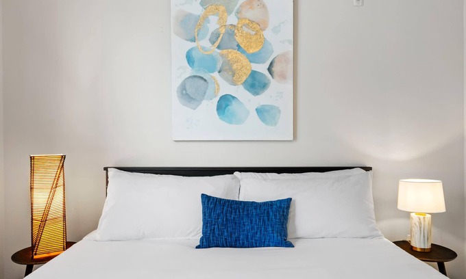 Northeast Dallas Apartment | Kasa | 1BD, Walk to SMU | Dallas