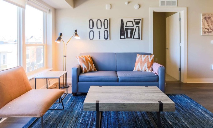 Whittier Apartment | Kasa | Work Remotely + Contactless Check-In | Minneapolis