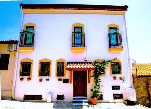 Selcuk Villa | Kasbah Shirin