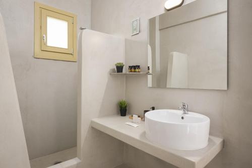 Kithnos Villa | Kastellas Villa Four