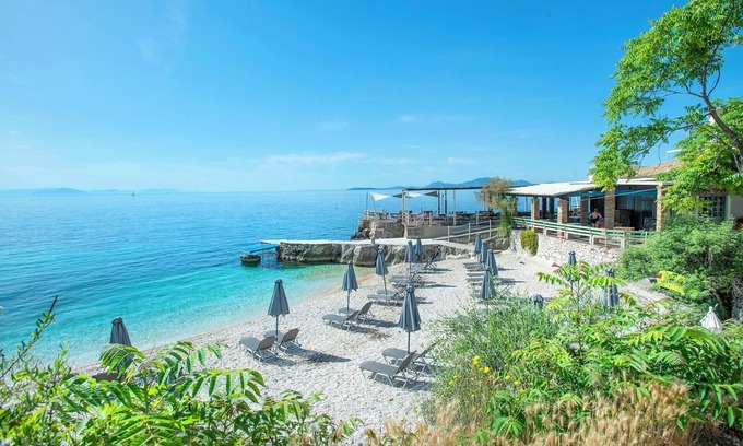 Pirgi Villa | Kastraki - Five Bedroom Villa, Sleeps 10