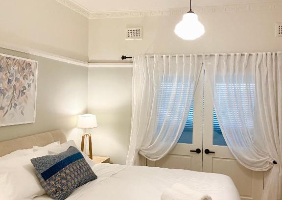 Katoomba House | Katoomba Cottage