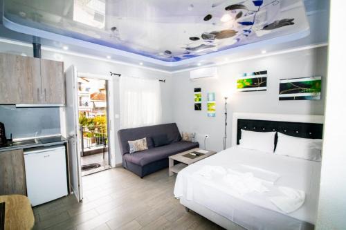 Kallikratia Apartment | Katrine Seaside Rooms #PROPERTLY