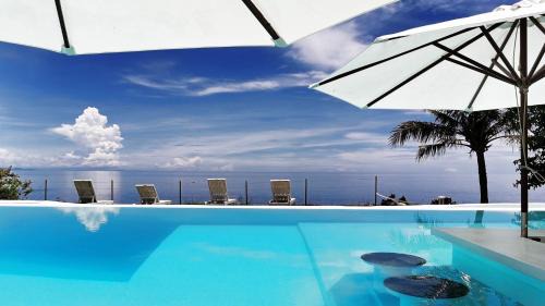 Cangmunag Resort | Kawayan Holiday Resort