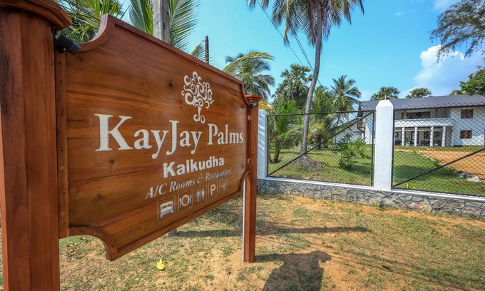 Kalkudah Hotel | KAY JAY PALMS