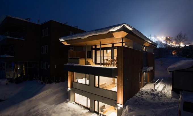 Hirafu Ski Chalet | Kazahana