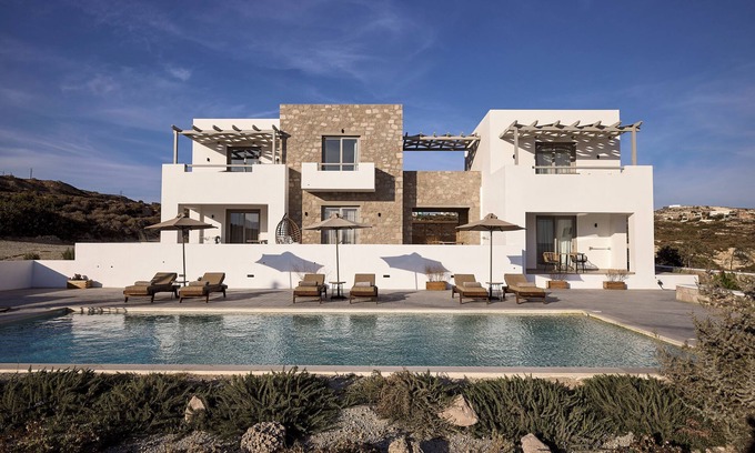Adamas Apartment | Kedros Milos Suites