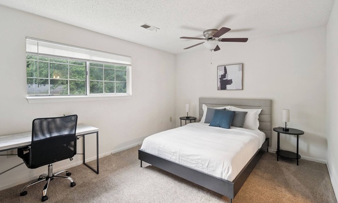Decatur Apartment | Kenridge Apartments 1930 I 2 Bed 2 Bath