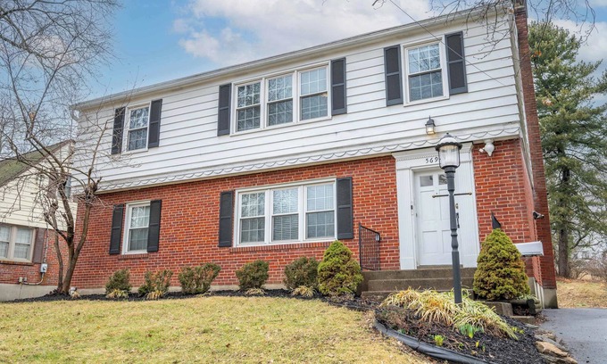 Roselawn Finance Condo | Kenwood Keys Suites for 12!