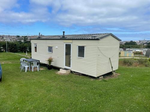 Newquay Ski Chalet | Kernow Wishes