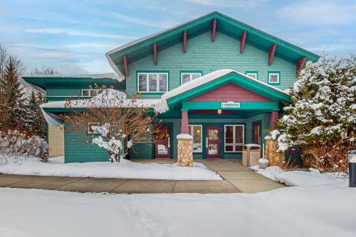 Jeffersonville Apartment | Kestrels Unit #16