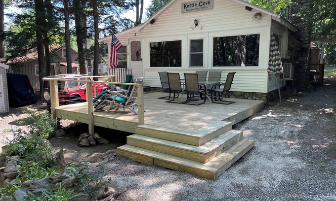 South Casco Cottage | Kettle Cove in Sebago Lake, Maine