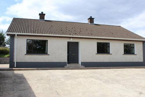 Enniskillen House | Ketty's Cottage