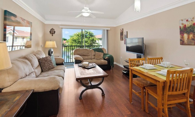 Naples Apartment | Key Royal - William Raveis Rentals
