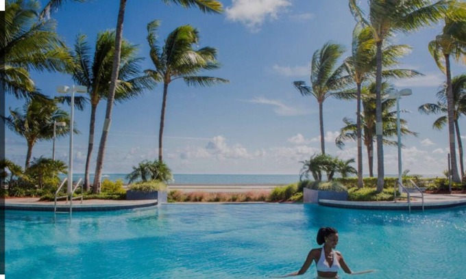 Key West Villa | Key West 2 BR Villa with full kitchen, ocean view with Infinity pool