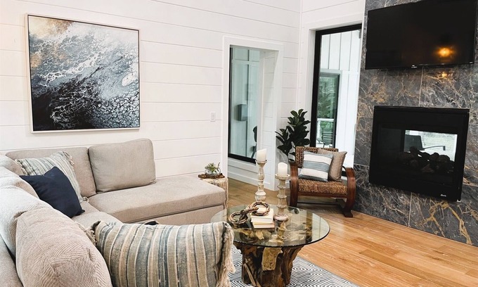 Pickens Cabin | Key West Cottage|Swimming Pool & Clubhouse on 36-acre resort!