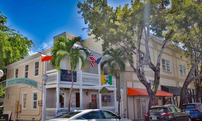 Downtown Apartment | Key West Suites Hotel - Adam Scott Rote Suite