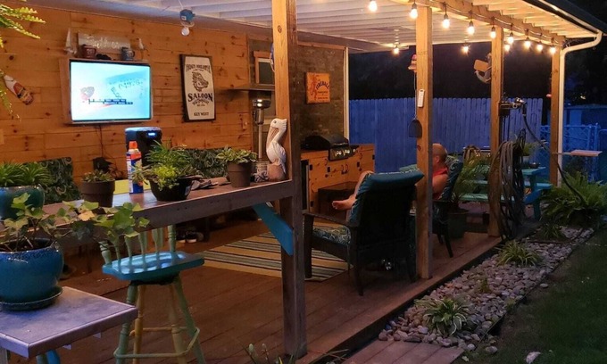 Geneva-on-the-Lake Cottage | Keys cottage -walk to the strip,Private lot, 2bdr 3rd guestroom detached.Spire