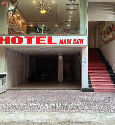 Ngo Quyen Hotel | Khách Sạn Nam Sơn