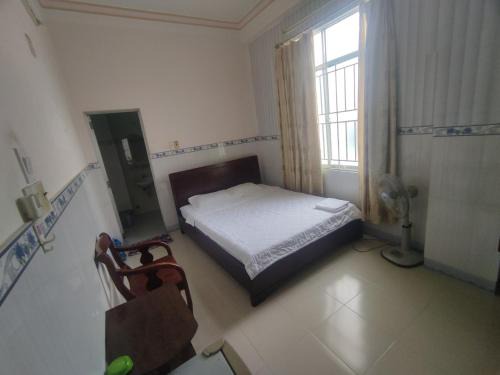 Phuoc Long Hotel | Khách sạn Phú Phương