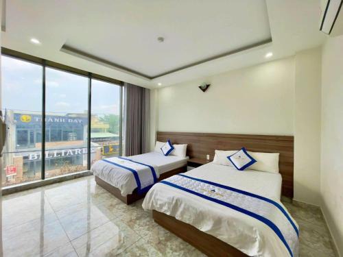 District 12 Hotel | Khách Sạn Trần Long