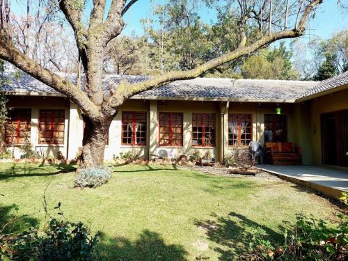Greater Johannesburg Metropolitan Area Ski Chalet | Khalila's Equestrian Cottage