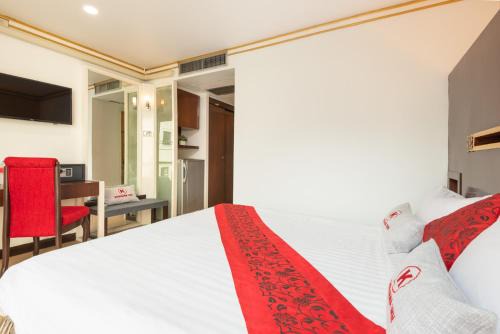 Thanon Phaya Thai Hotel | Khurana Inn
