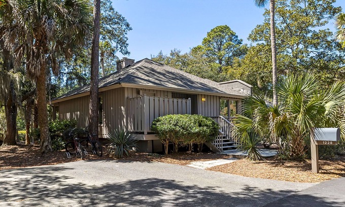West Beach Cottage | Kiawah Island - West Beach - Greenslake Cottages - Bathrooms remodeled in 2025