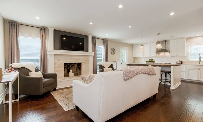 Prairie Village House | Kid Friendly 4 Bedroom home w/Private Heated Pool.