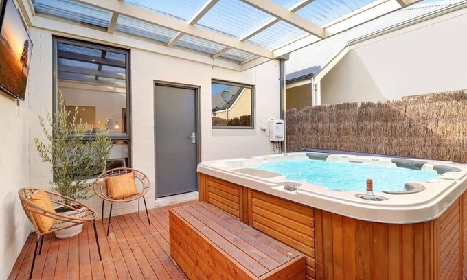 Geelong House | Kilgour Resort in Geelong CBD