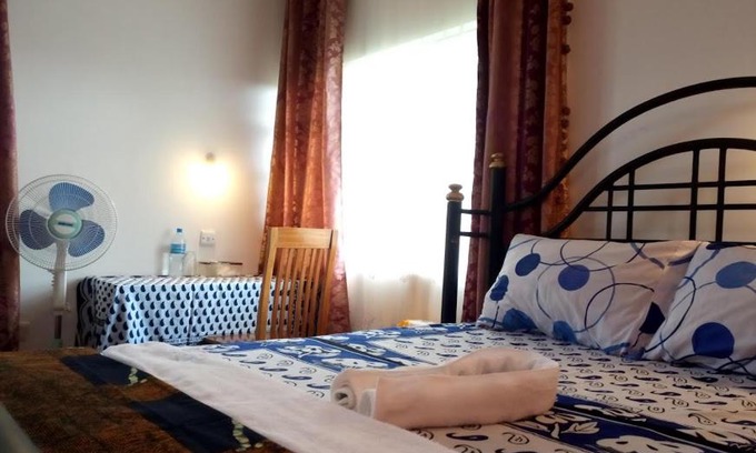 Moshi Hotel | KILIMANJARO MAD MONKEY'S HOTEL