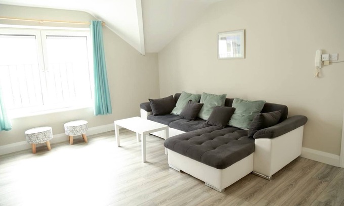 Killarney House | Killarney Town Center