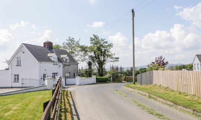 Londonderry House | KILLEA COTTAGE, pet friendly in Londonderry, Northern Ireland