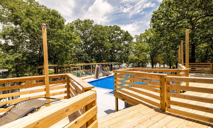 Kimberling City Apartment | Kimberling Cove C7