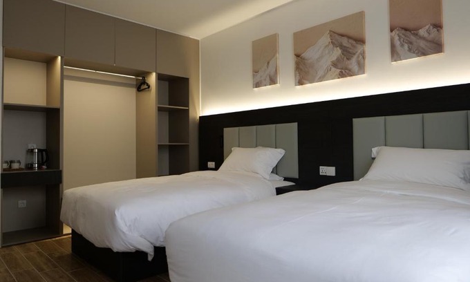 Belgrade Hotel | Kimmiy