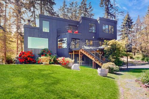 Coupeville House | Kineth Point Coastal Retreat