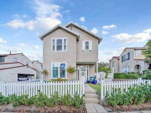 Rancho Santa Margarita House | King-30min to Airport-Self Check In-Parking-367Mbps