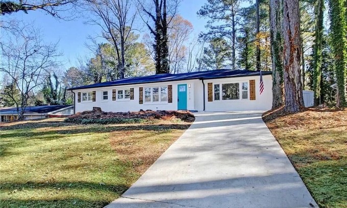 Atlanta House | King Alfred Charming Escape