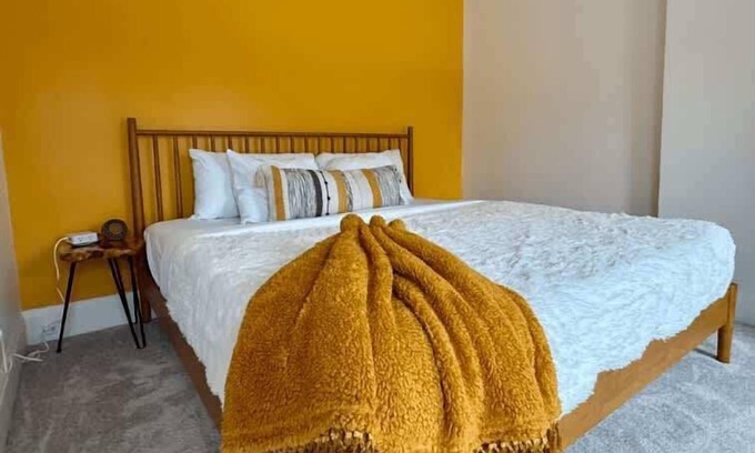 Short North House | King Bed - Free Parking - Short North- Convention