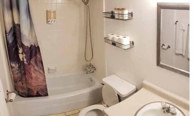 Lower Avenues House | King Bed*Ski-See-Play Downtown*Desk*Parking