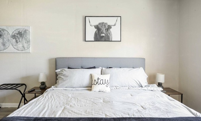 Cedar Crest House | king beds! And a queen Close to Downtown Dallas!