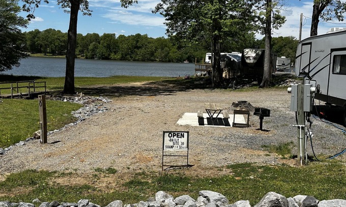 Benton RV Rental | King Creek resort daily campsite #30