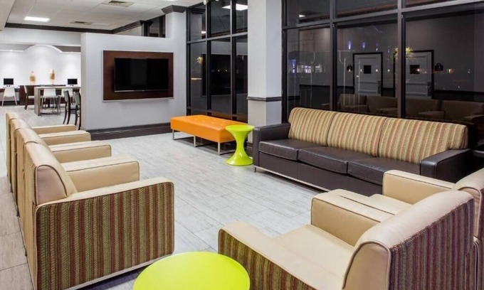 Orlando Apartment | King Room Near Waffle House ORL